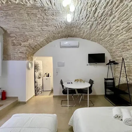 Casa-torre Normanna 公寓 *